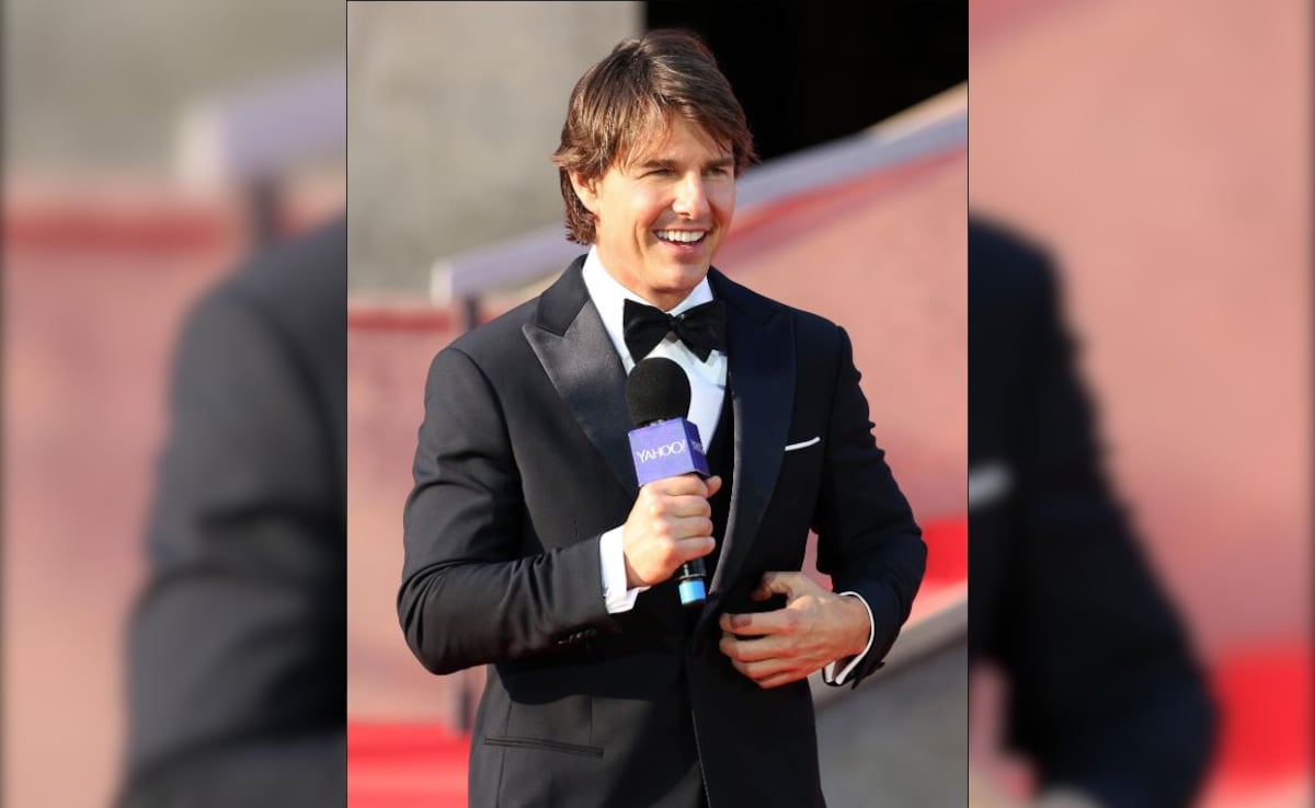 Tom Cruise Honoured With Aeronautics Medal From Aero Club Of France