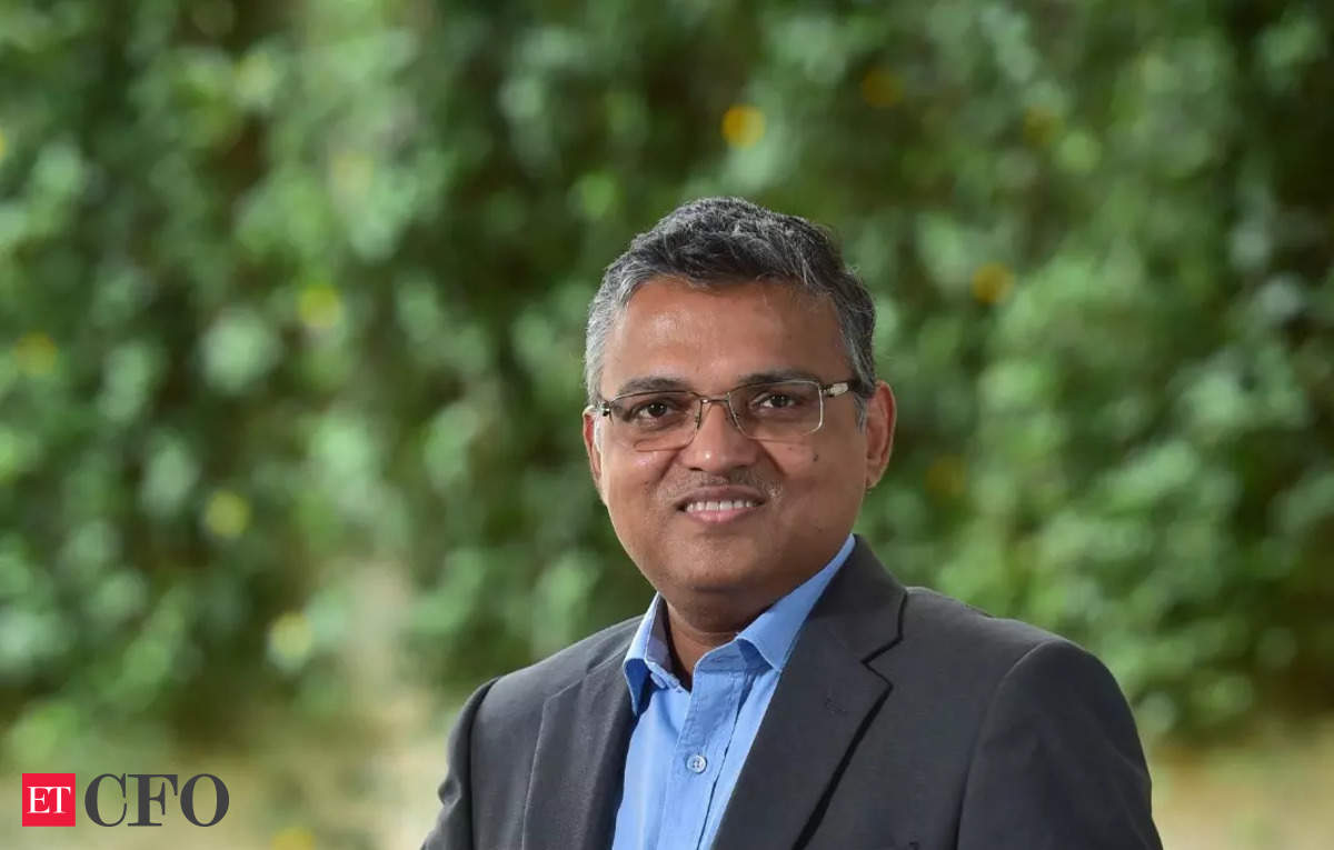 Aggressive retail expansion in jewellery may force weak players to shut down, says Titan CFO - ETCFO