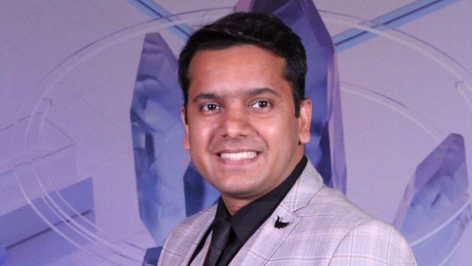 Buy or sell: Sumeet Bagadia recommends three stocks to buy on Monday — 3 March 2025 | Stock Market News